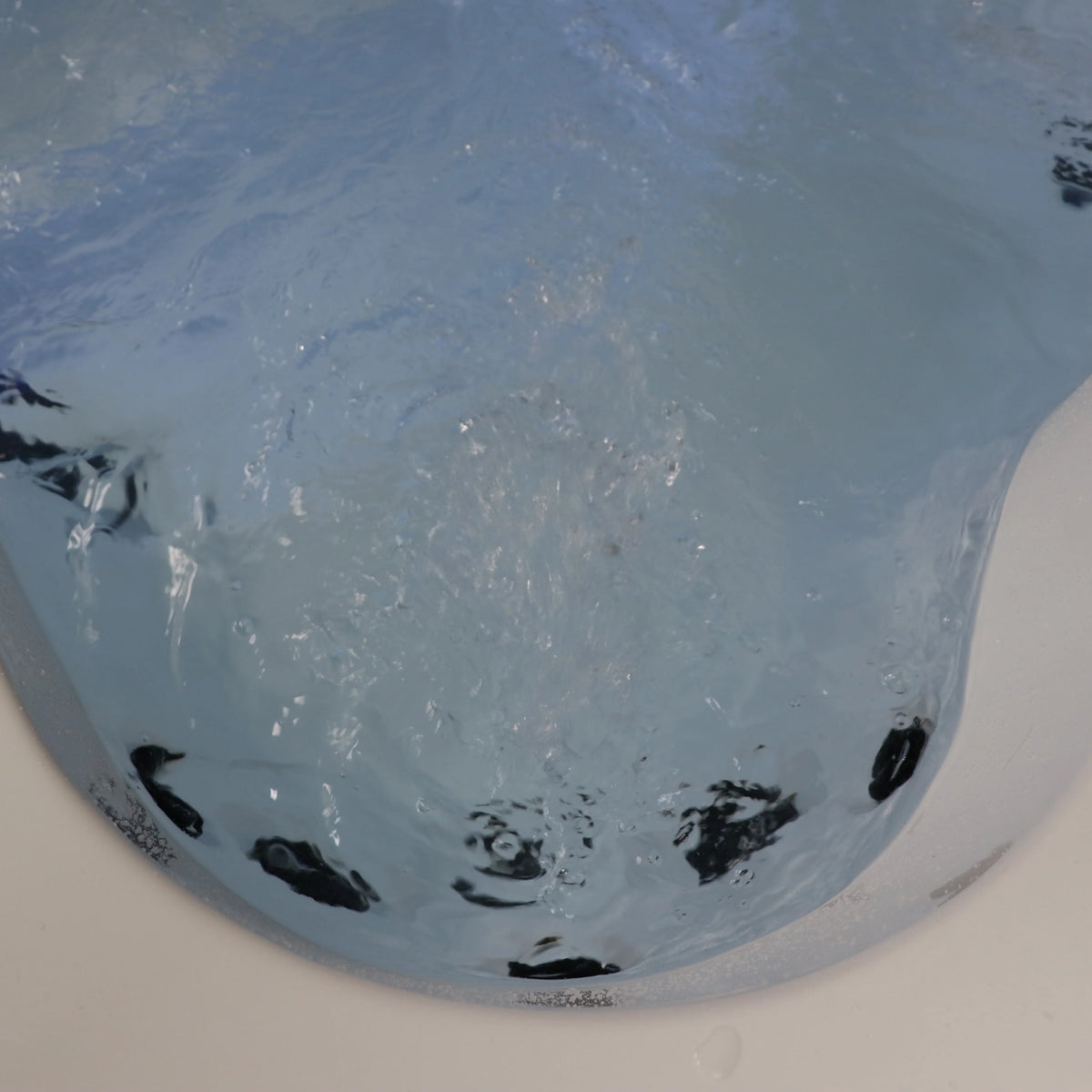 Canadian Spa Manitoba 4-Person 15-Jet Portable Hot Tub Canadian Spa Hot Tub  MiraModo Home